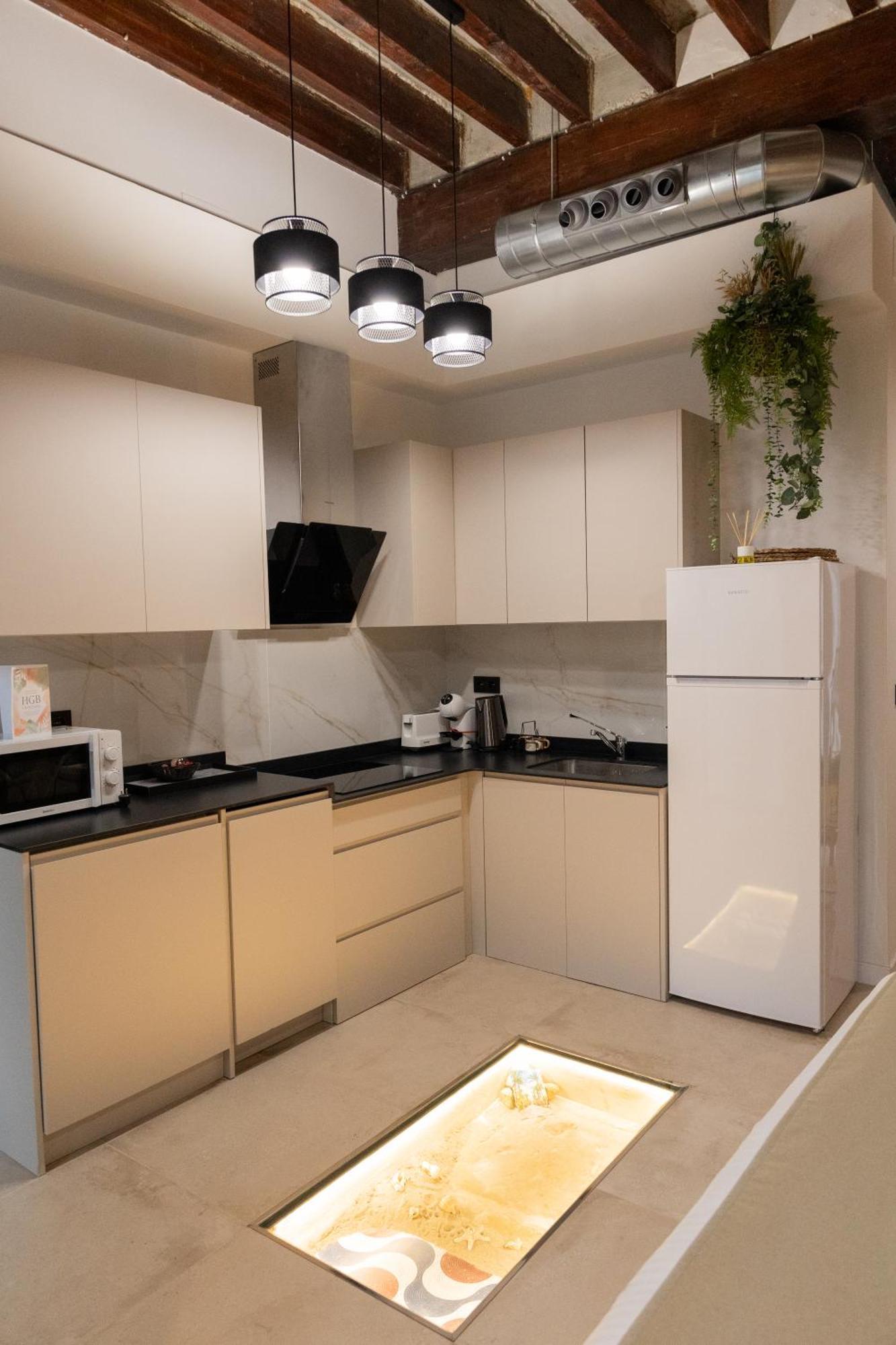 Hgb Cathedral Apartment อาลิกันเต ภายนอก รูปภาพ