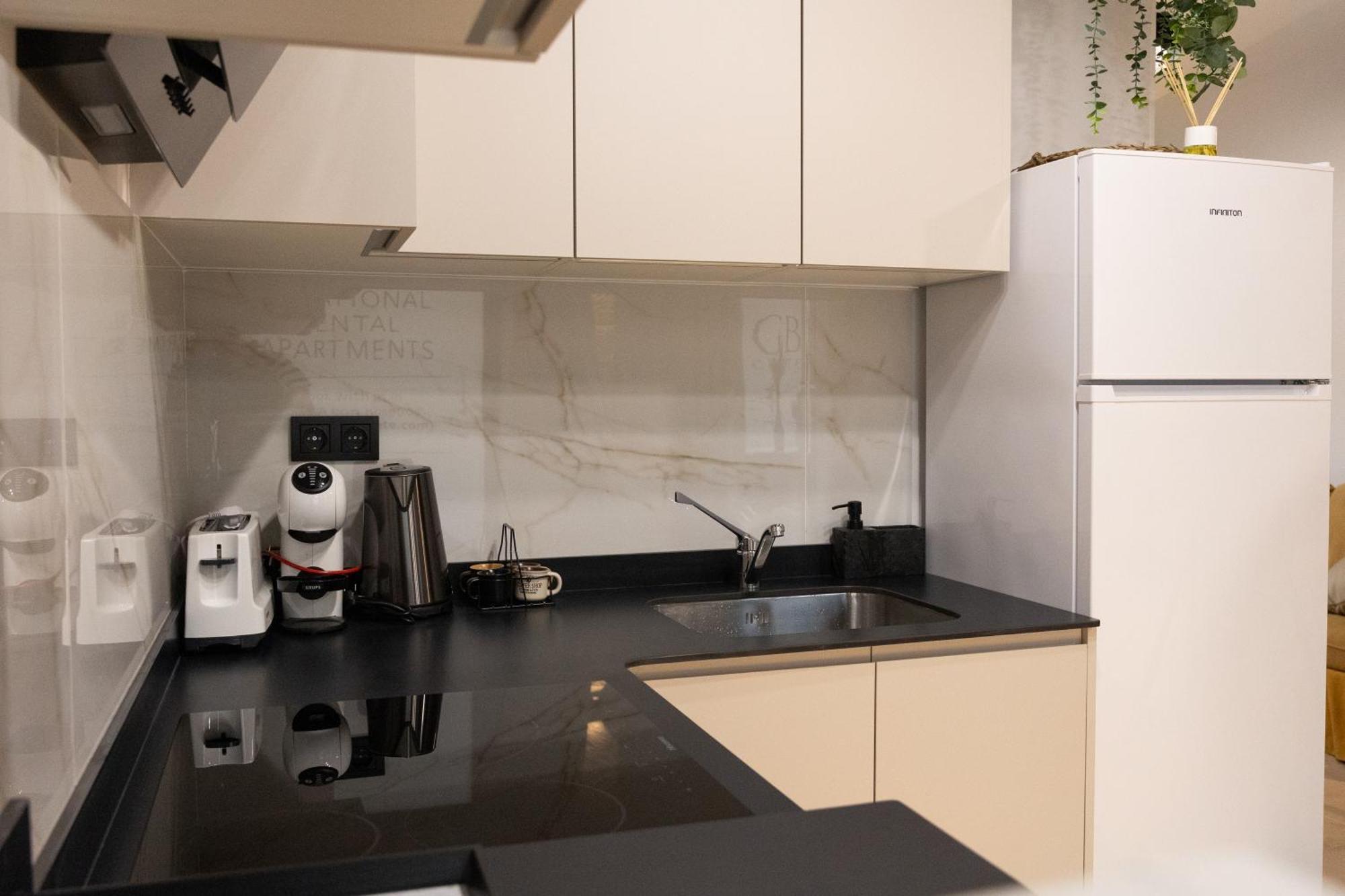 Hgb Cathedral Apartment อาลิกันเต ภายนอก รูปภาพ